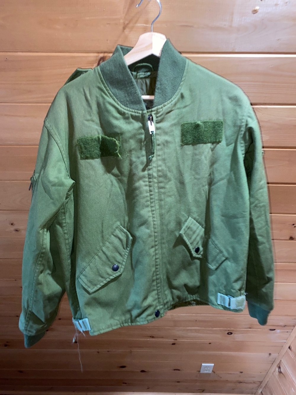 Authentic Canadian Military Vintage Flame Resistant Jacket Size 67/37 (Small)